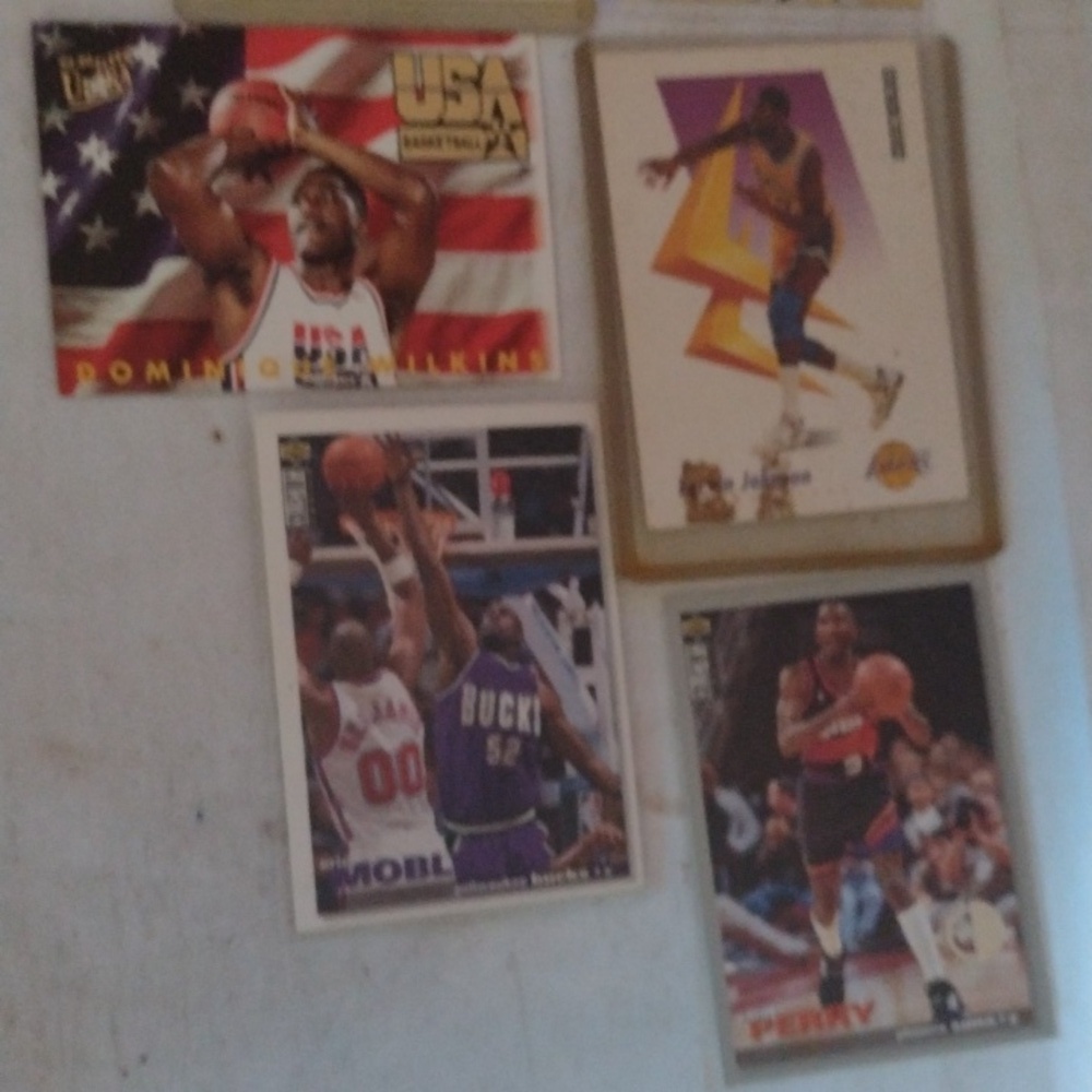 Assorted Basketball Trading Cards - Picture 5 of 6